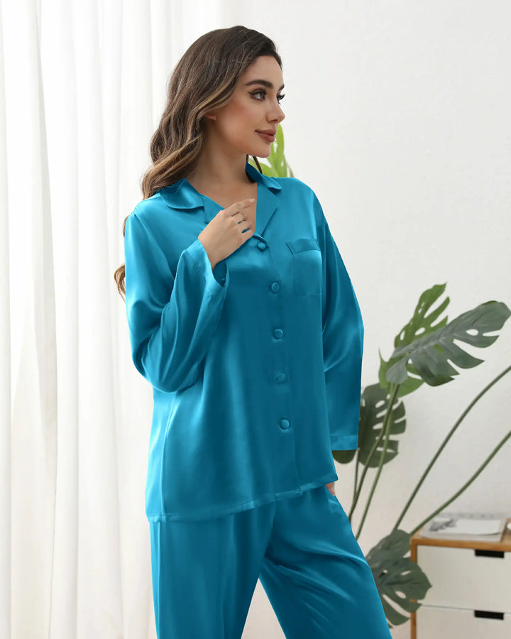 Tailored long sleeves with reinforced cuffs ensure lasting wear, and the matching pants feature a forgiving adjustable waistband for unrestricted comfort, whether you’re unwinding with a book or enjoying a leisurely breakfast.#color_peacock-blue